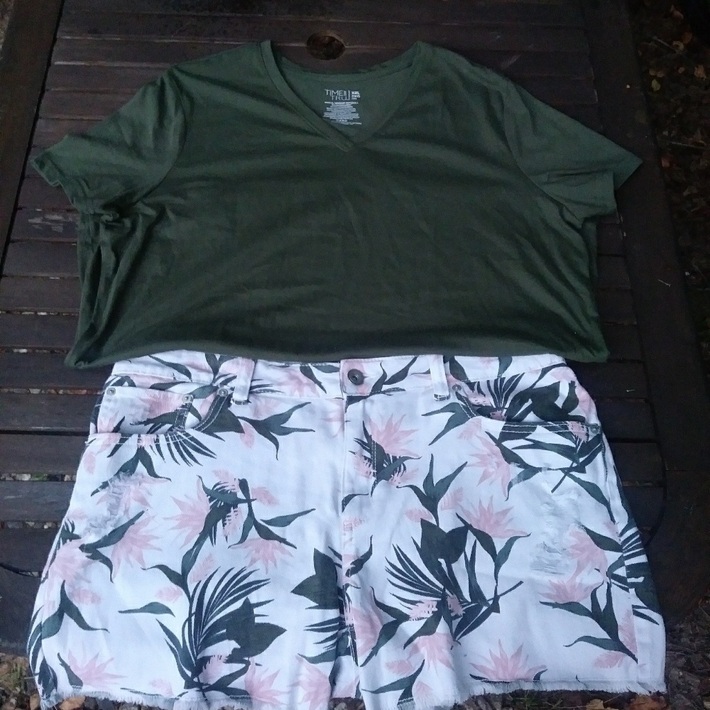 NWT 2 piece set